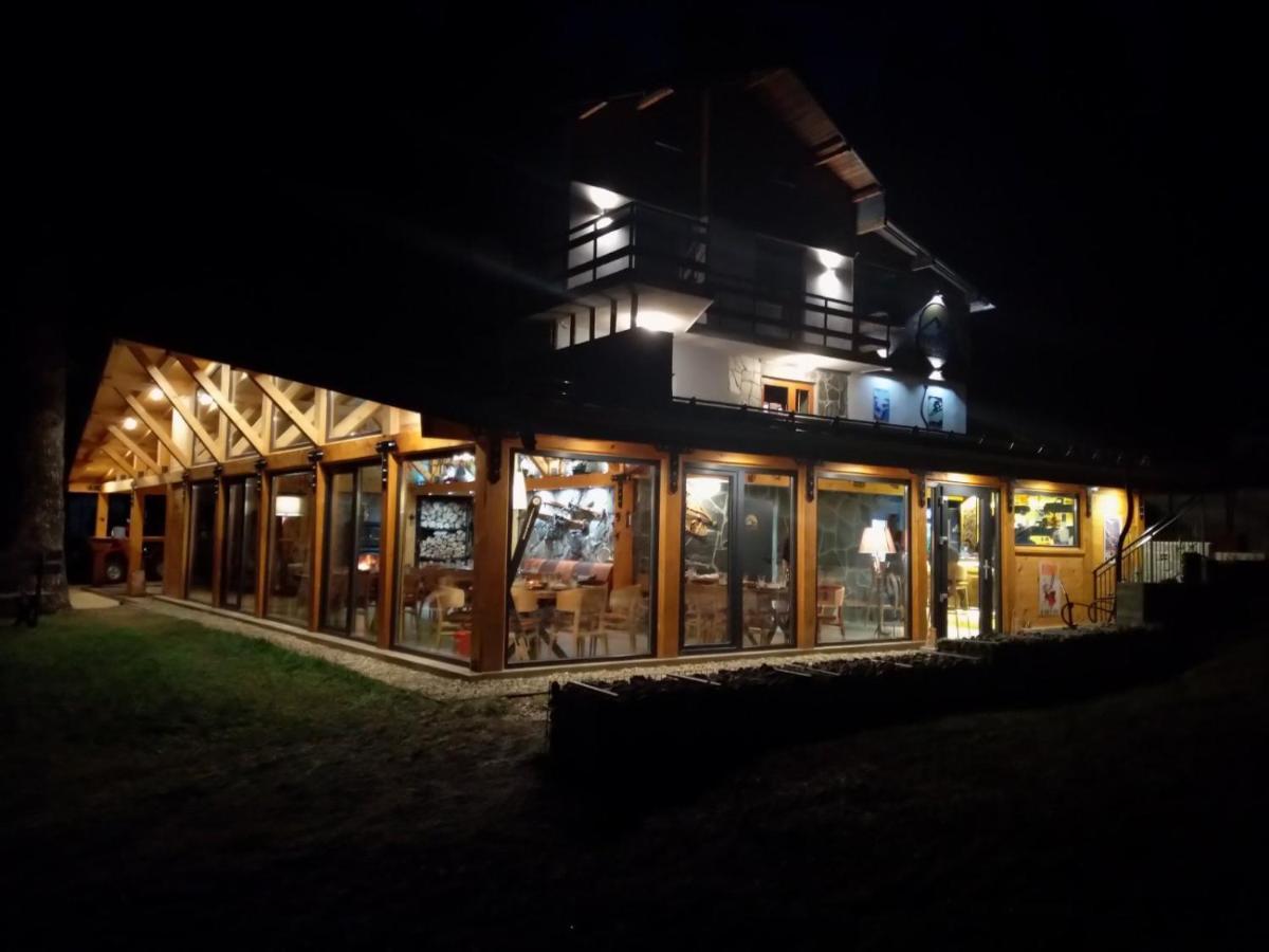 Algara Hut Panichishte Exterior foto